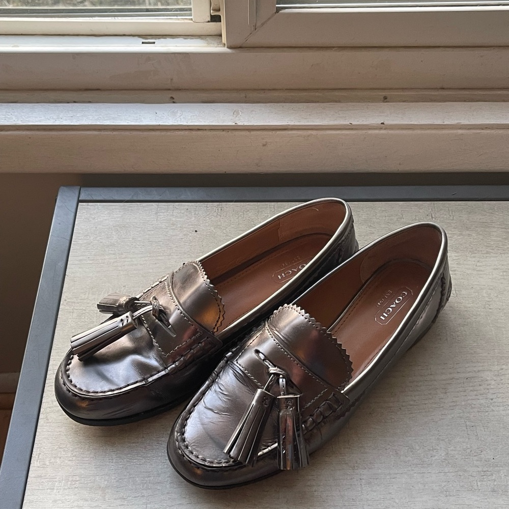 Coach loafer pewter/silver color